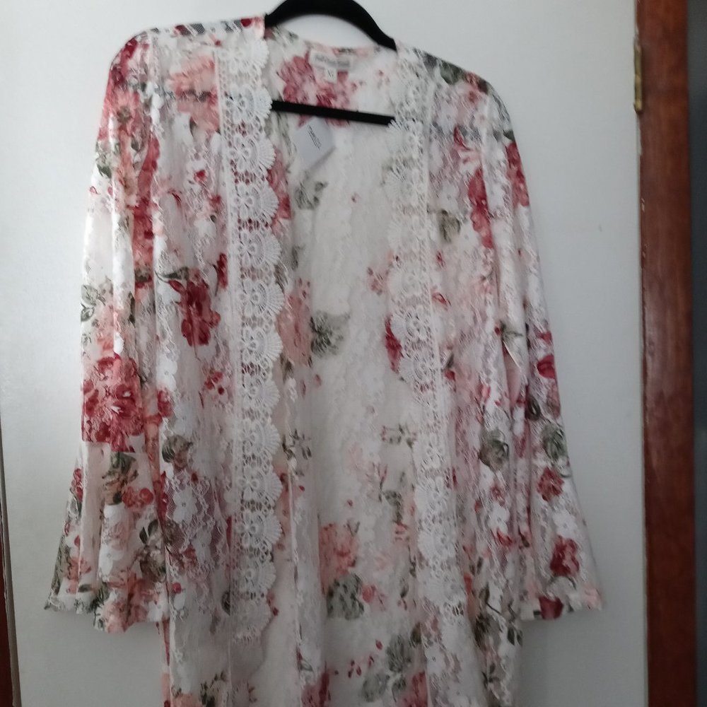 Rue21 Floral Lace Kimono